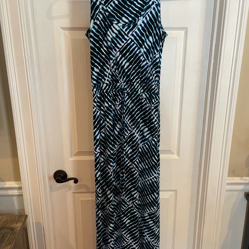 Calvin Klein maxi dress, like new, worn once. Size 4.